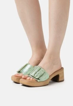 Gabor Comfort Clogs - Green