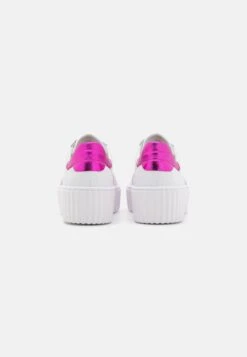Gabor Sneakers Laag - Weiss/Fuxia/Ice 11 Gabor Sneakers Laag - Weiss/Fuxia/Ice -Gabor Schoenen 9a3b855e800e45638b681f9fad7aefb3
