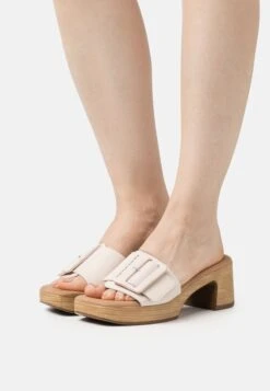 Gabor Comfort Clogs - Ivory