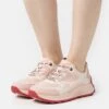 Gabor Comfort Sneakers Laag - Light Rose 2 Gabor Comfort Sneakers Laag - Light Rose -Gabor Schoenen d774520ee7d549b9aecf6175f2bcd1b8