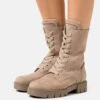 Gabor Comfort Plateaulaarzen - Taupe 1 Gabor Comfort Plateaulaarzen - Taupe -Gabor Schoenen f8a85751f921402a84793039234fe5f4